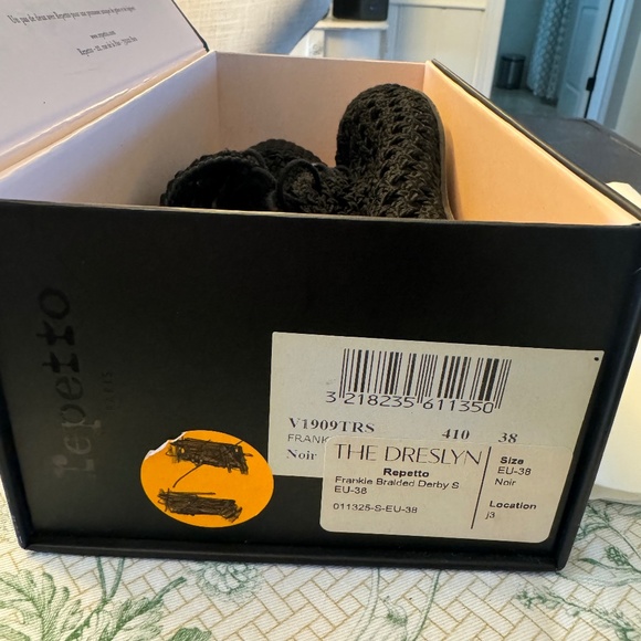 Repetto Black Crochet Lace-Up Flat - Picture 12 of 12